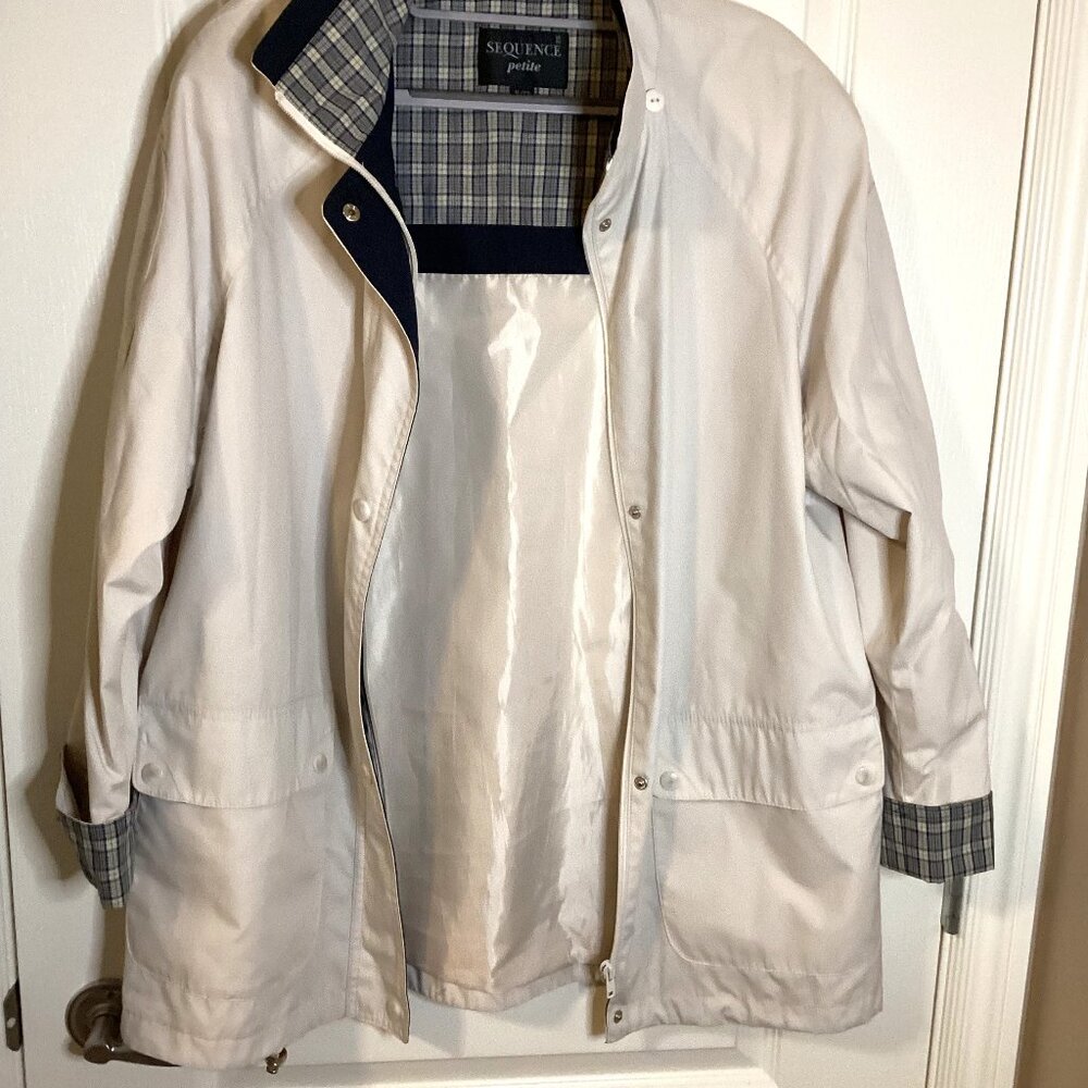 Sequence Women's Rain Trench Style Coat Size 11 / 12 Petite Fully Lined